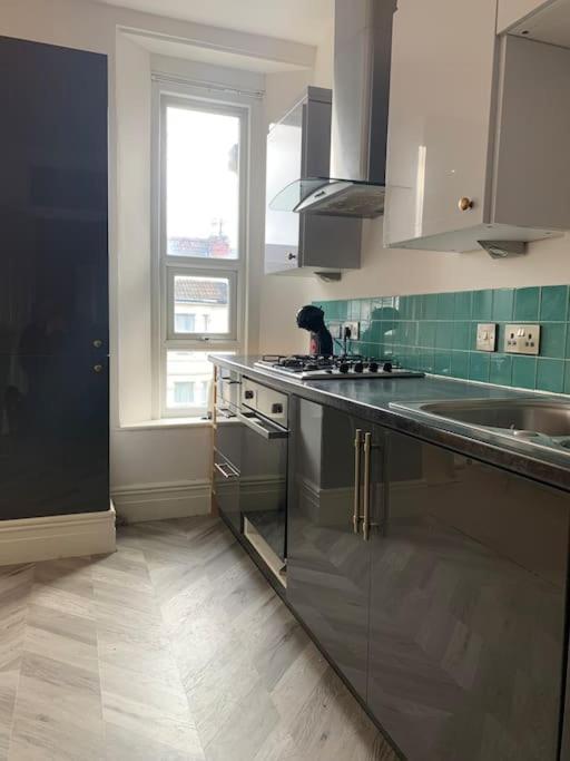 Central 2 Bed Flat. Free Parking Μπρίστολ Εξωτερικό φωτογραφία