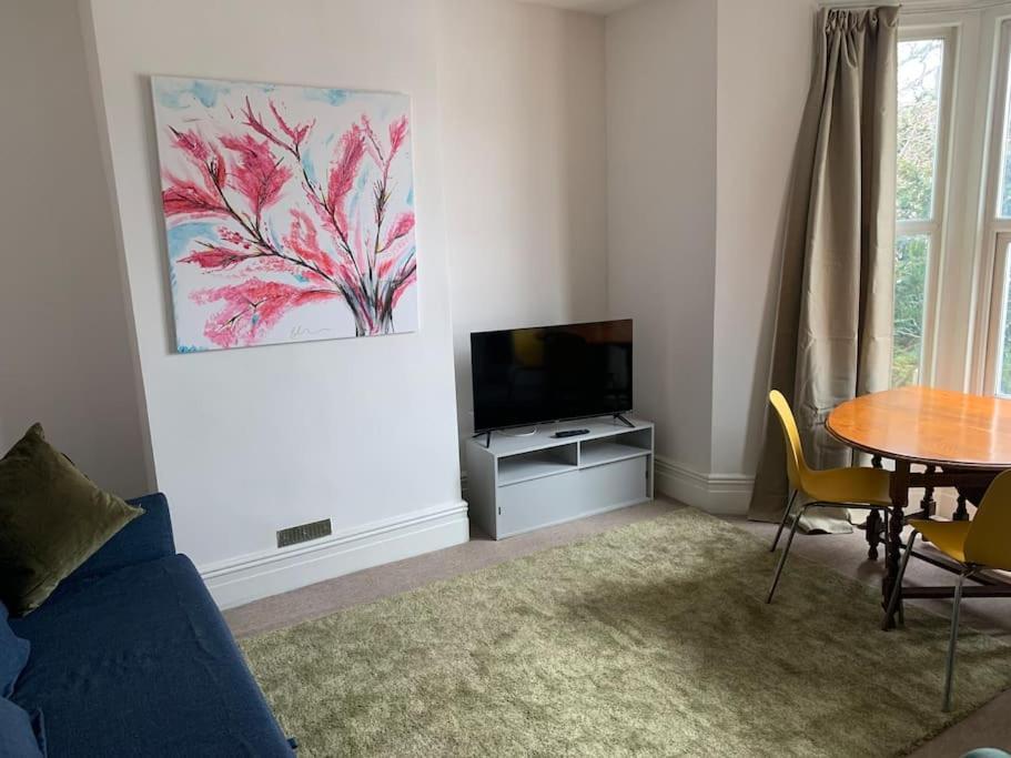 Central 2 Bed Flat. Free Parking Μπρίστολ Εξωτερικό φωτογραφία